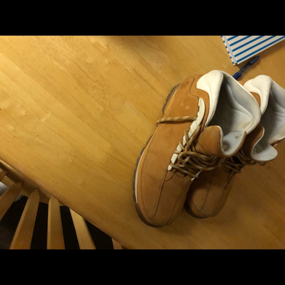 Timberlands - image 3